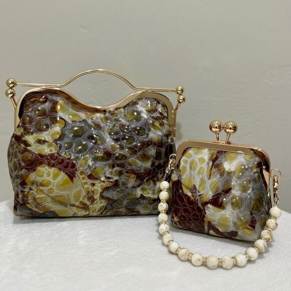 Unique Embossed Cowhide Handmade Double Kisslock Handbag, Includes Small Clutch - Picture 1 of 16